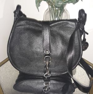 MICHAEL KORS JAMIE BLACK SADDLE BAG